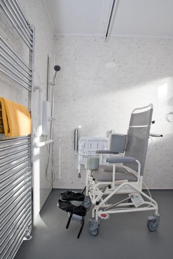 Hilda'S Retreat Accessible Wheel Chair Friendly With Hoist Poole Exterior foto
